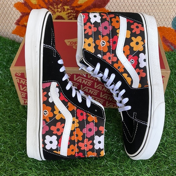 Vans Men’s Sk8-Hi Flower Black/Multi  sneakers - Picture 12 of 16